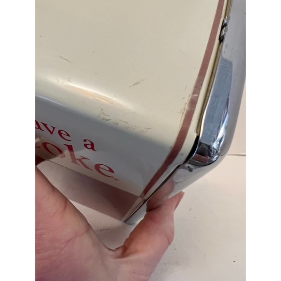 Coca Cola Collectable Napkin Despenser. - Picture 8 of 8